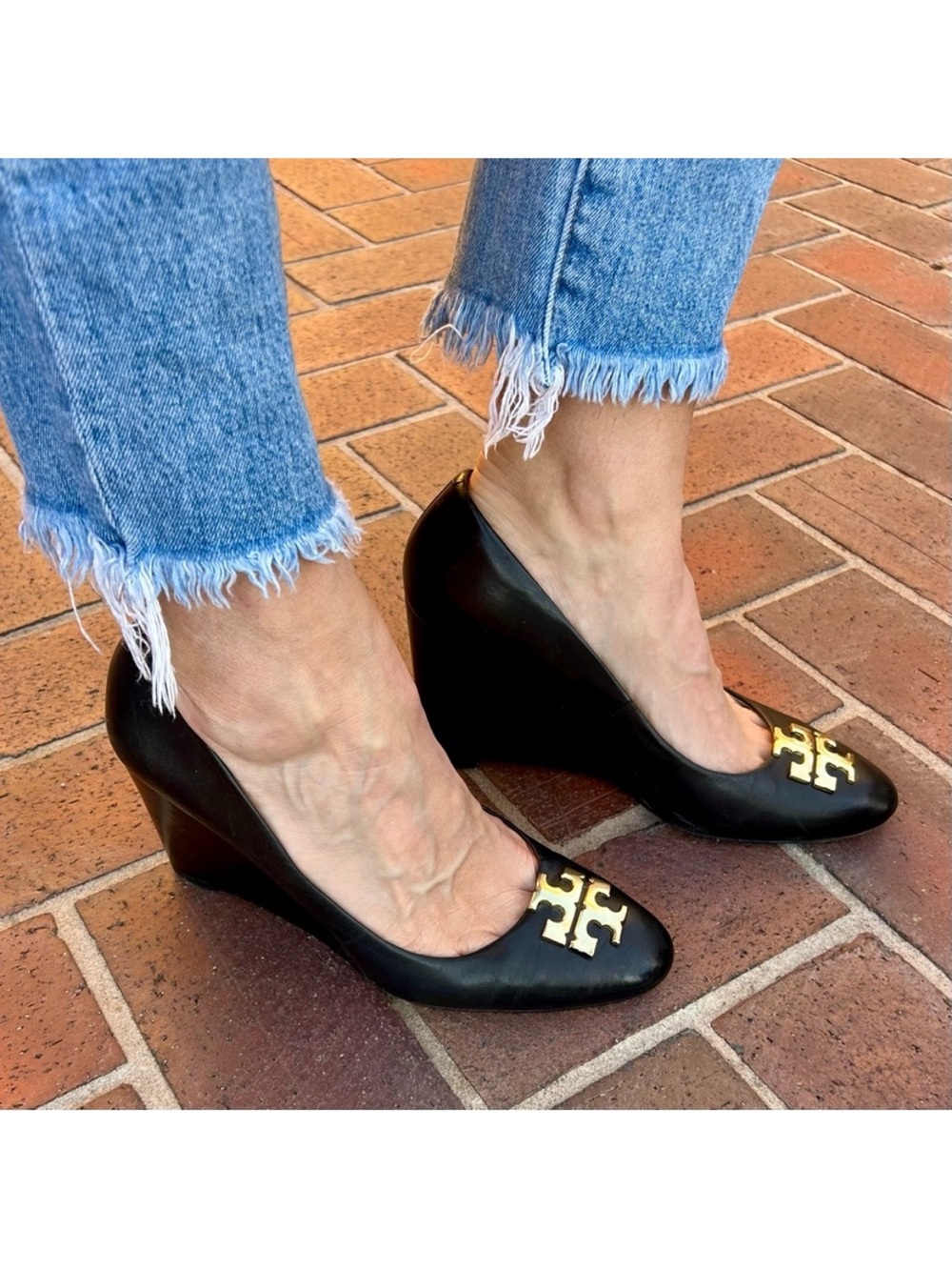 Tory Burch Black Leather Raleigh Round Toe Logo Wedge Pumps Size 9